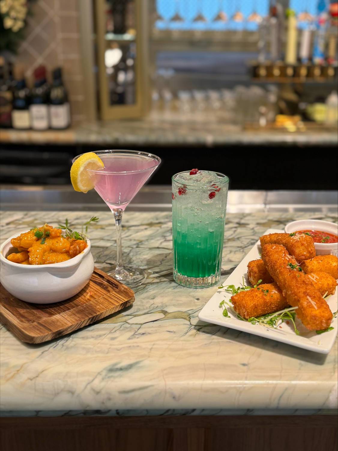 happy-hour-drinks-appetizers